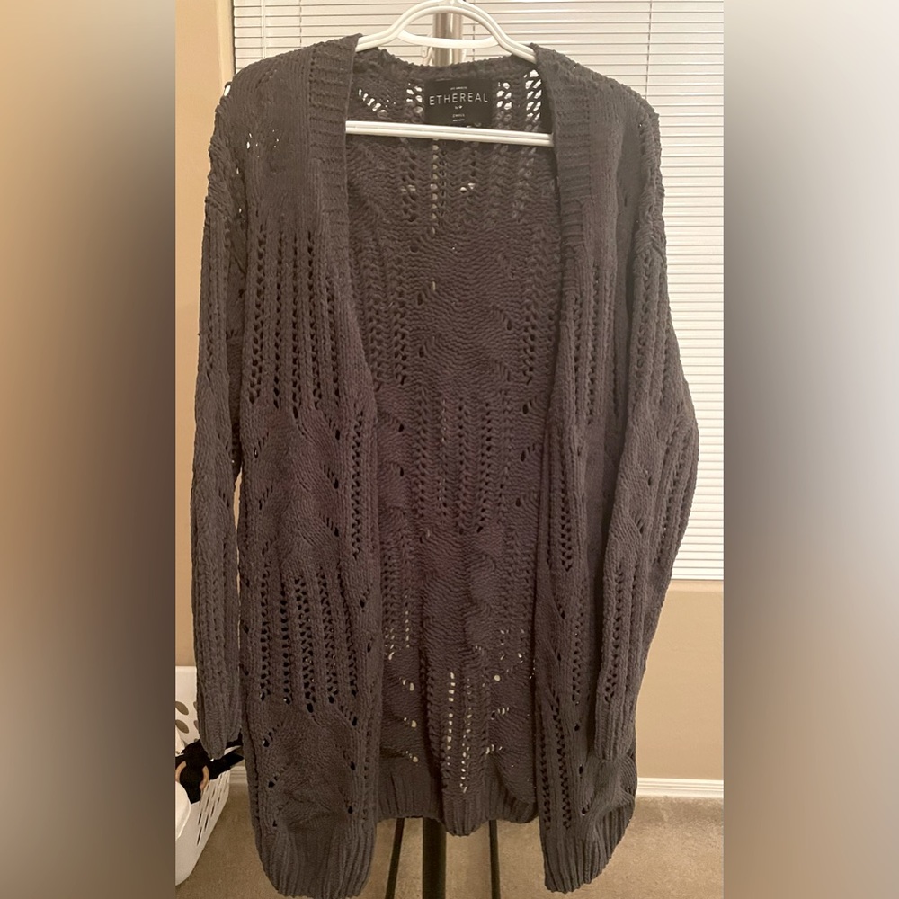 VICI ETHEREAL crochet knit sweater sz S, runs large. Very soft